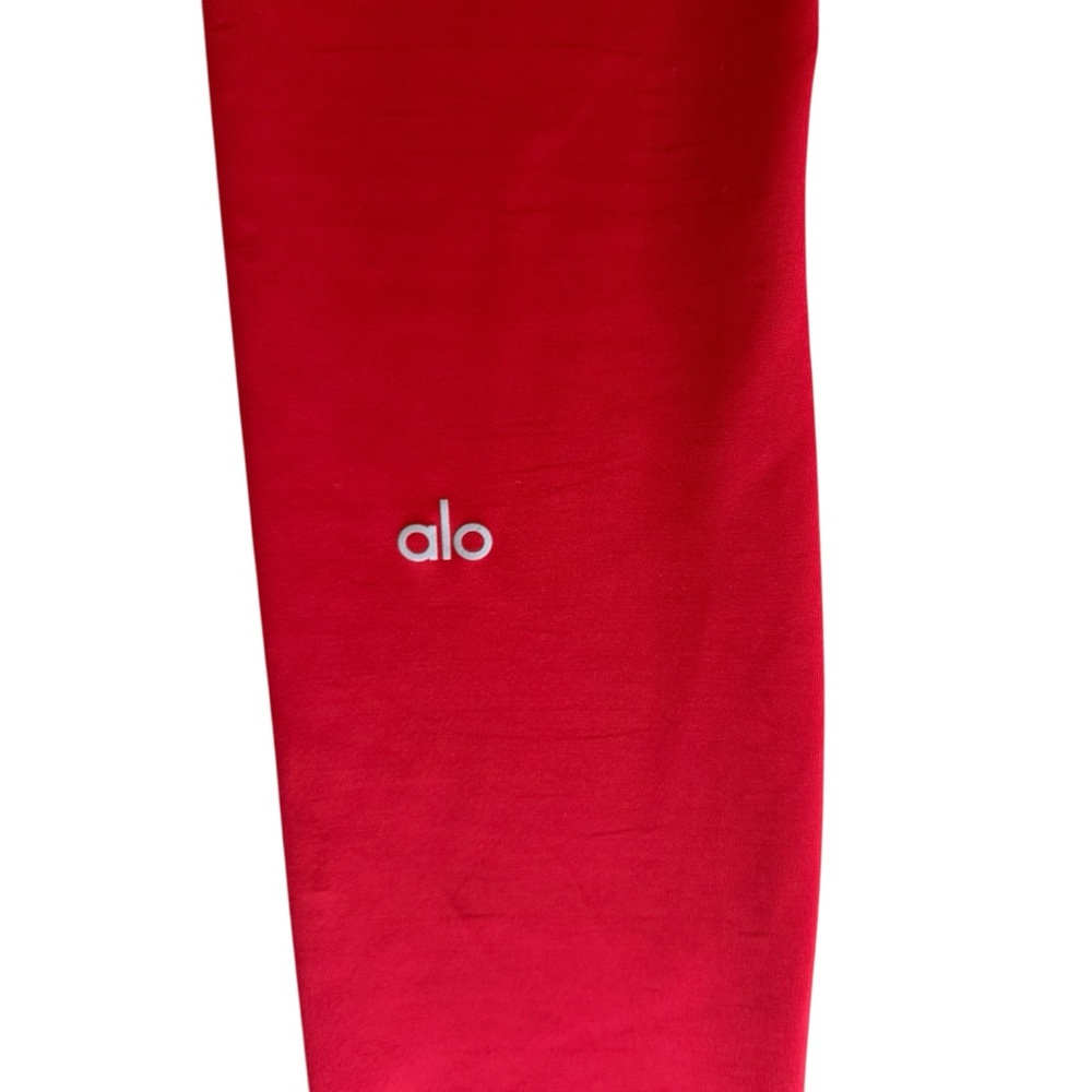 ALO Yoga Size Medium 7/8 High-Waist Airlift Leggings in Bold Red - Picture 6 of 7